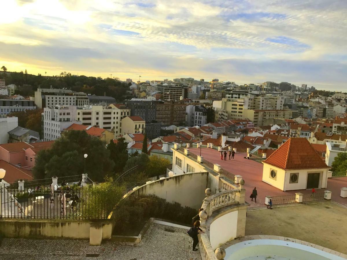 Lavra Tram Apartment Lisbon Luaran gambar
